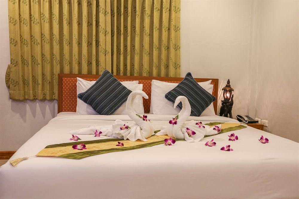 Hip Yaya Residences Patong Eksteriør bilde