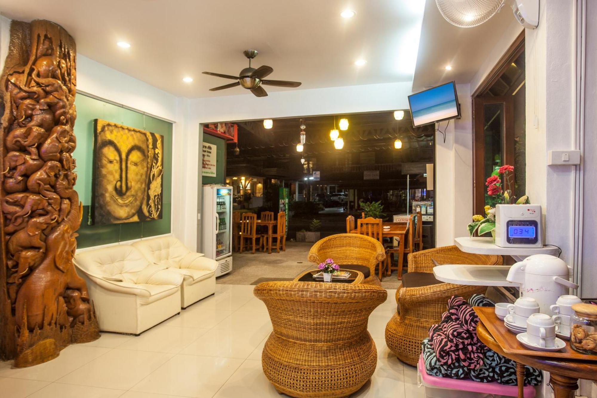 Hip Yaya Residences Patong Eksteriør bilde