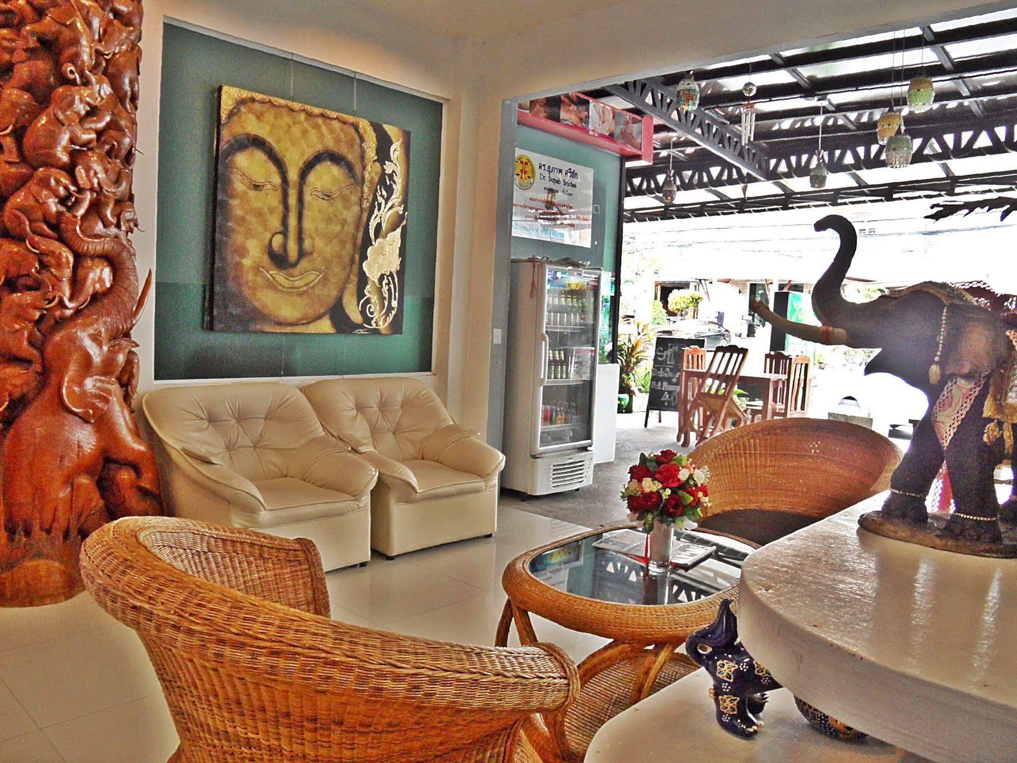 Hip Yaya Residences Patong Eksteriør bilde